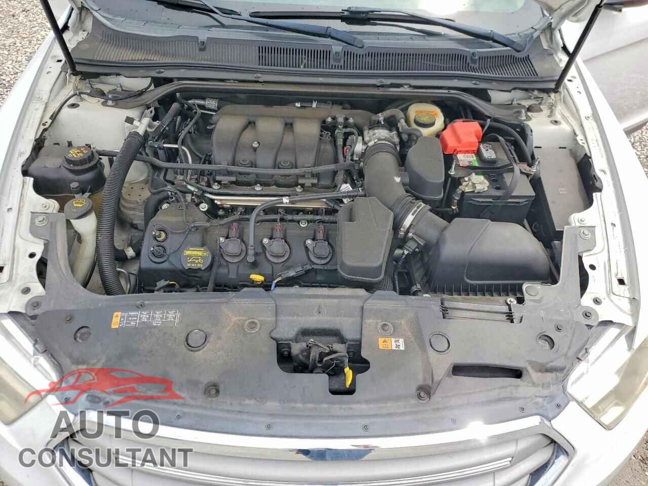 FORD TAURUS 2013 - 1FAHP2D86DG152183