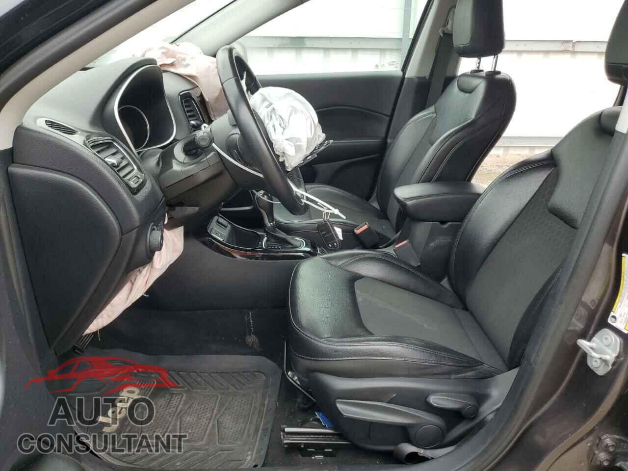 JEEP COMPASS 2018 - 3C4NJCBB7JT407630