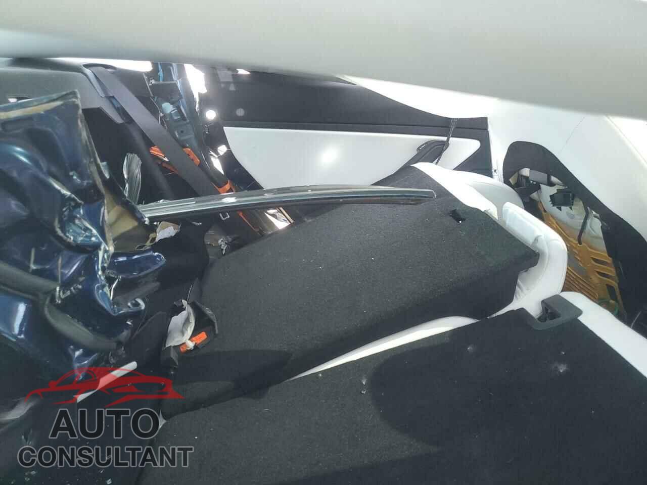TESLA MODEL 3 2018 - 5YJ3E1EB0JF096567