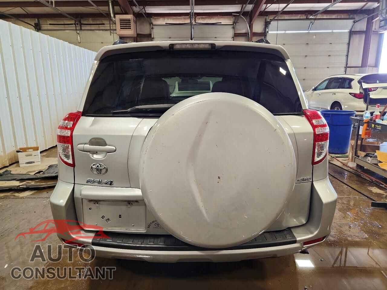 TOYOTA RAV4 2012 - 2T3BF4DV0CW251797