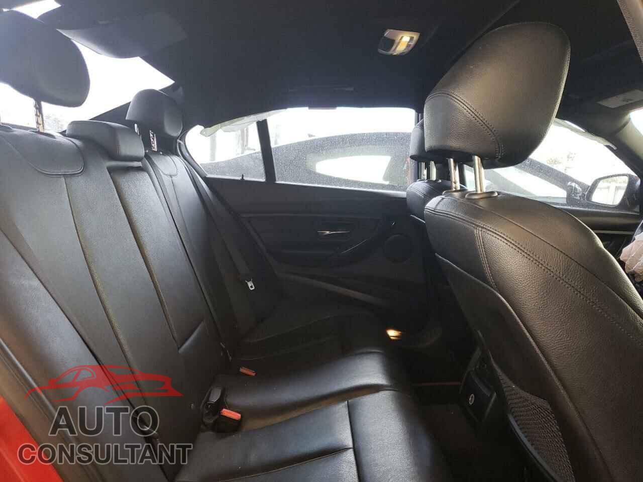 BMW 3 SERIES 2017 - WBA8E1G3XHNU15932