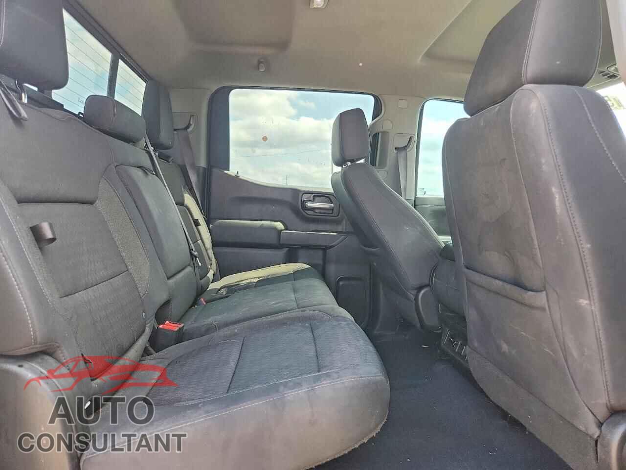 CHEVROLET SILVERADO 2019 - 3GCPWCED2KG165802