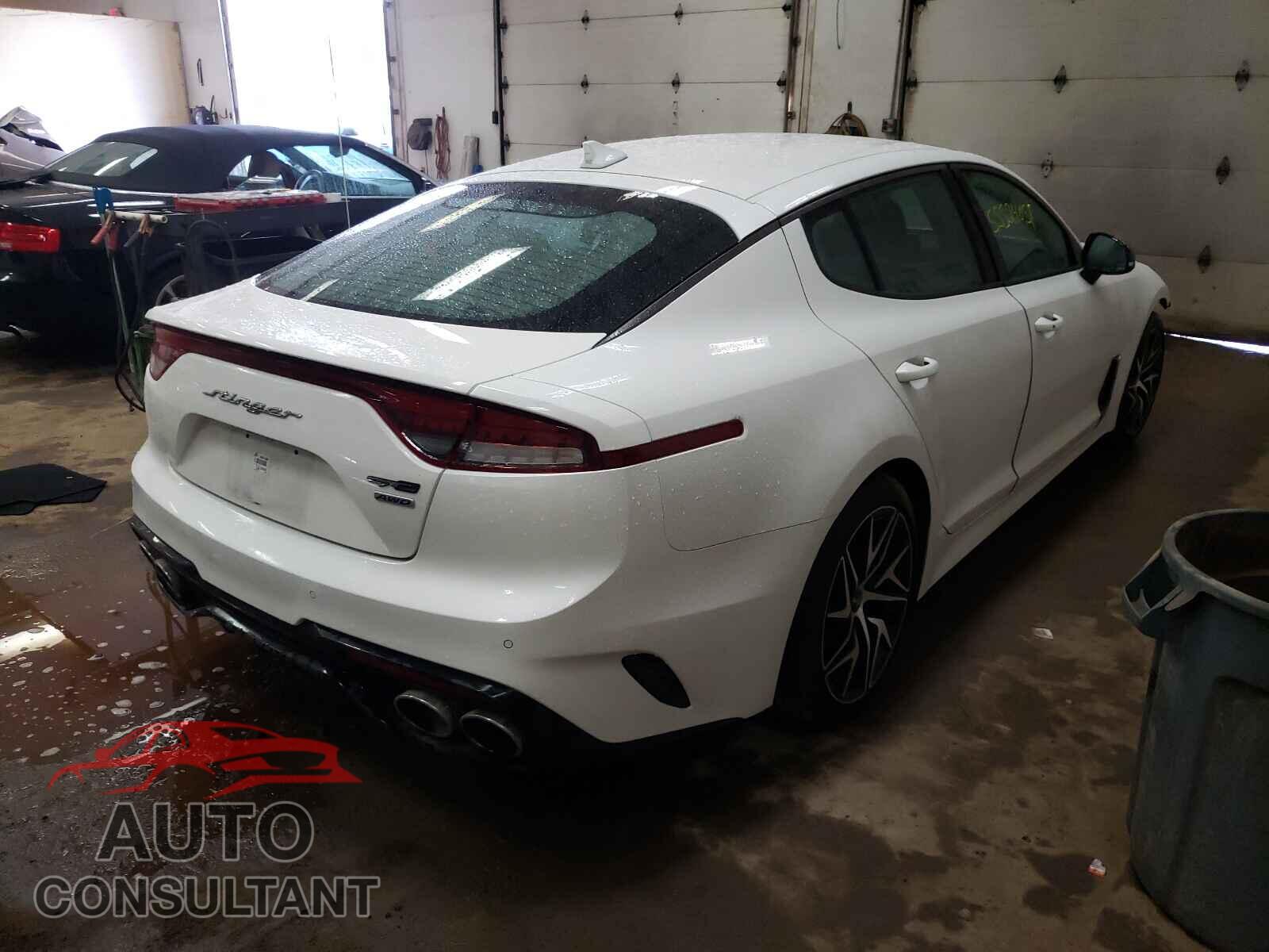 KIA STINGER 2022 - KNAE35LD2N6102152