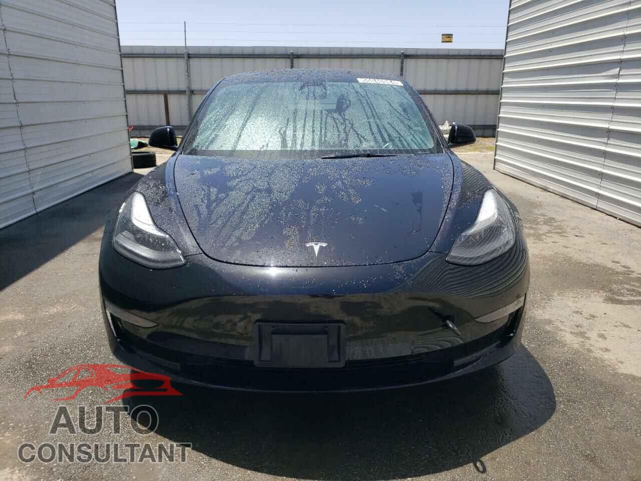 TESLA MODEL 3 2022 - 5YJ3E1EA9NF304457