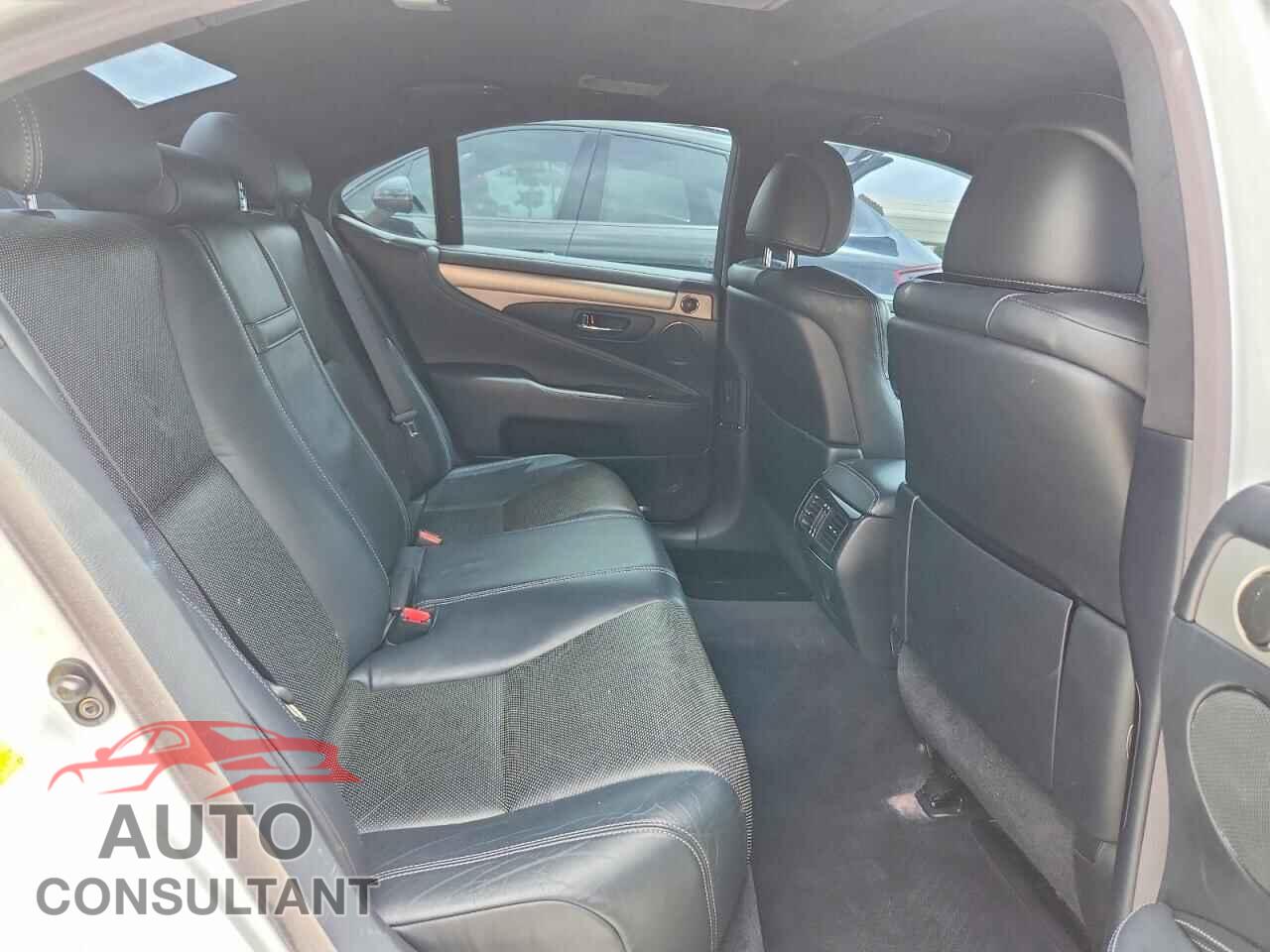 LEXUS LS460 2015 - JTHBL5EF2F5133783
