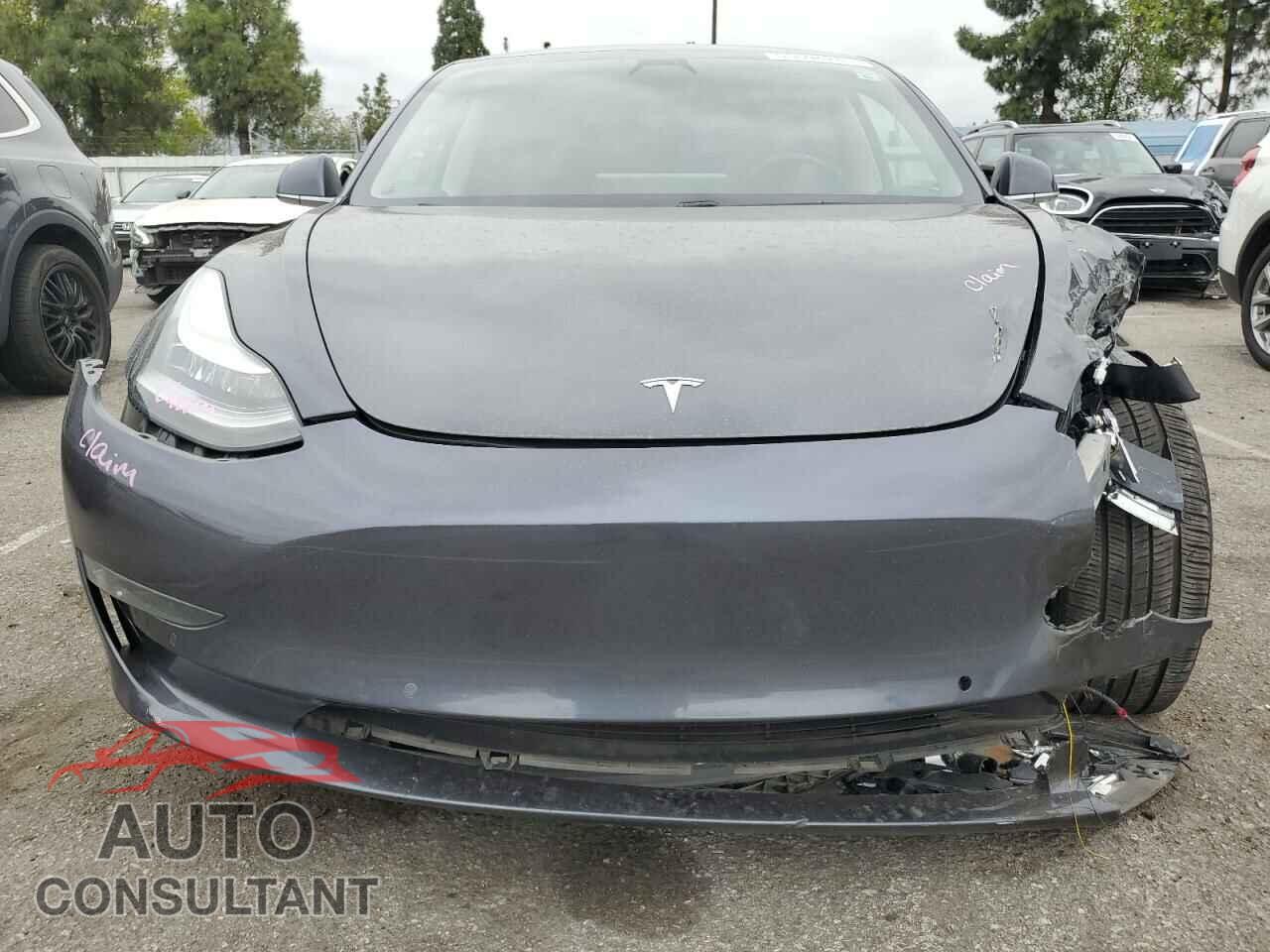 TESLA MODEL 3 2018 - 5YJ3E1EA4JF158334