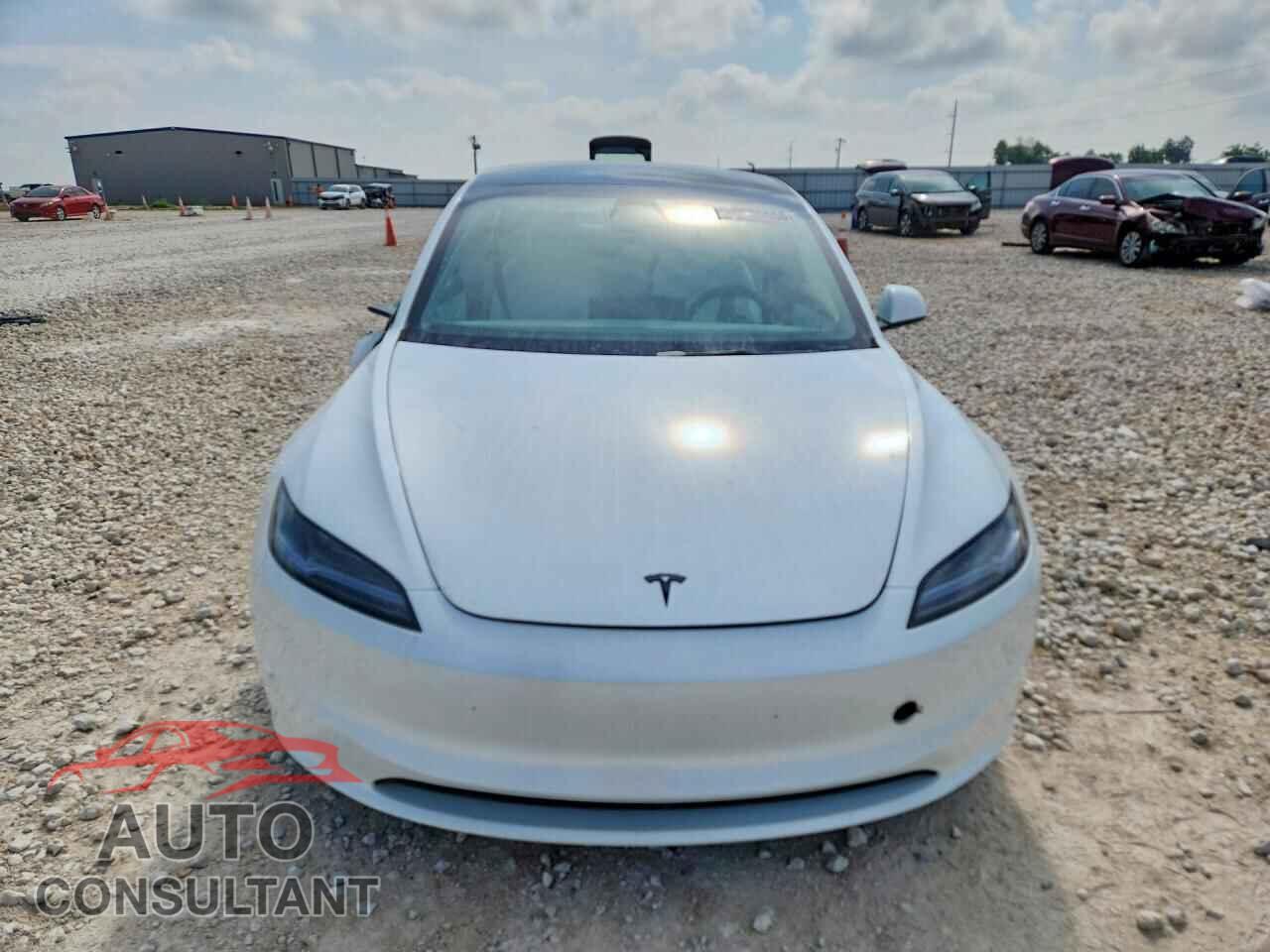 TESLA MODEL 3 2026 - 5YJ3E1EA8TF139451