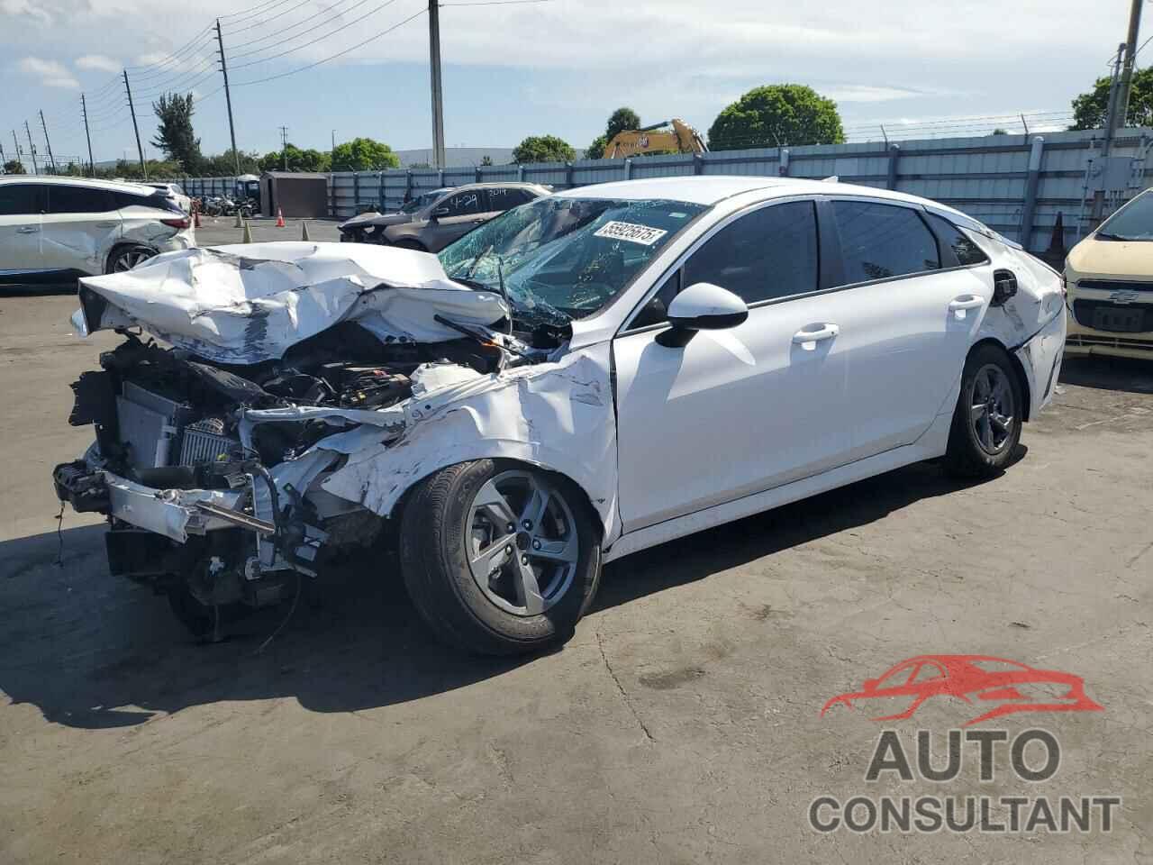 KIA K5 2024 - 5XXG14J23RG254512