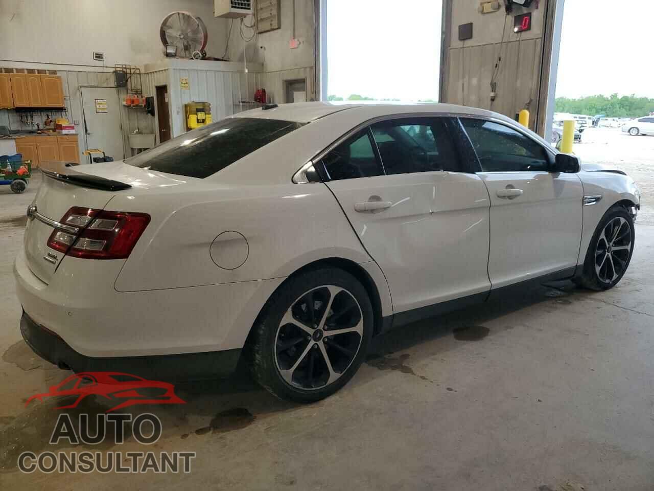 FORD TAURUS 2014 - 1FAHP2E89EG121025