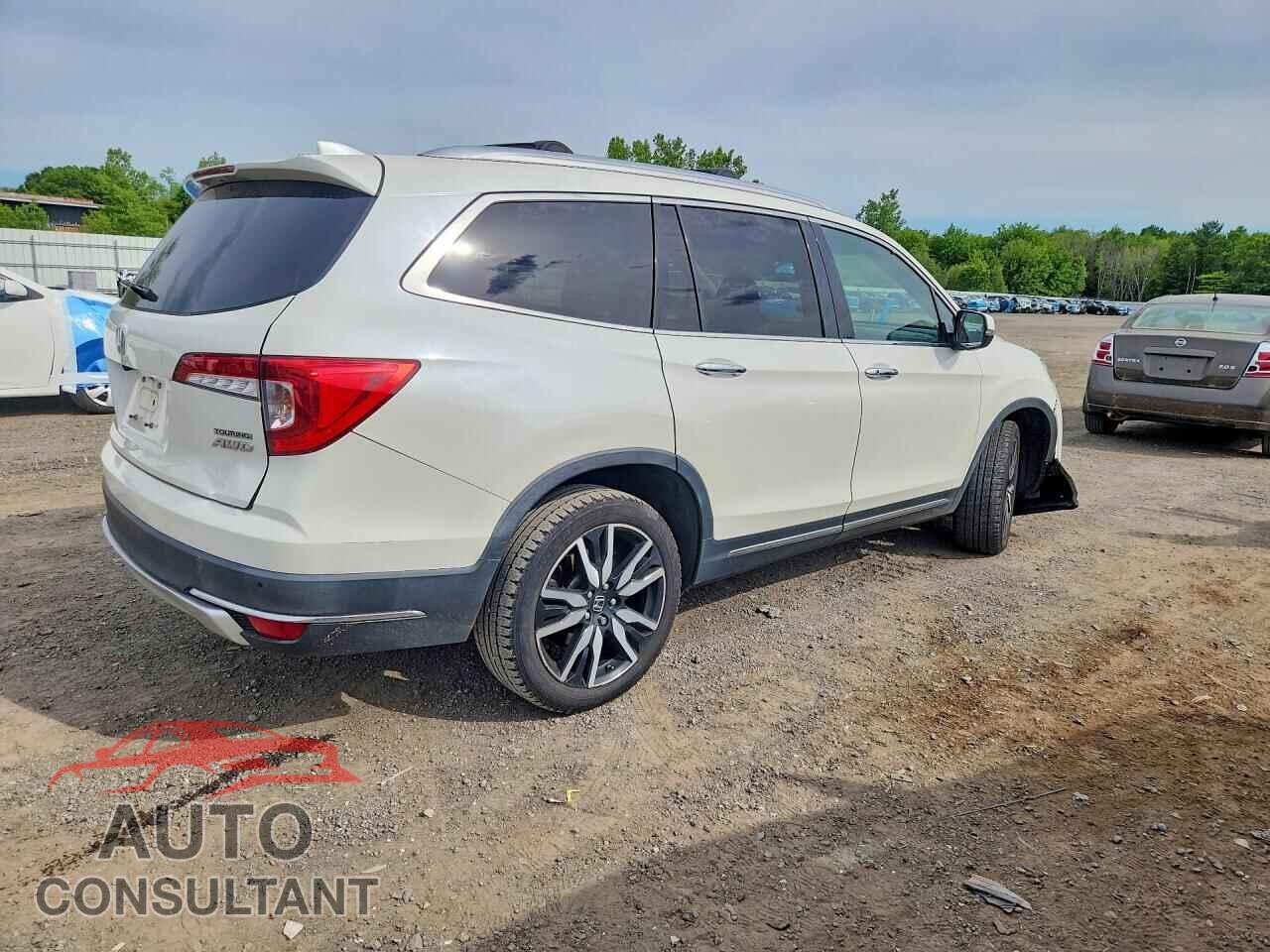 HONDA PILOT 2019 - 5FNYF6H60KB010593