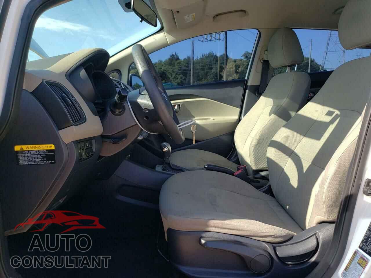 KIA RIO 2017 - KNADM4A32H6074807