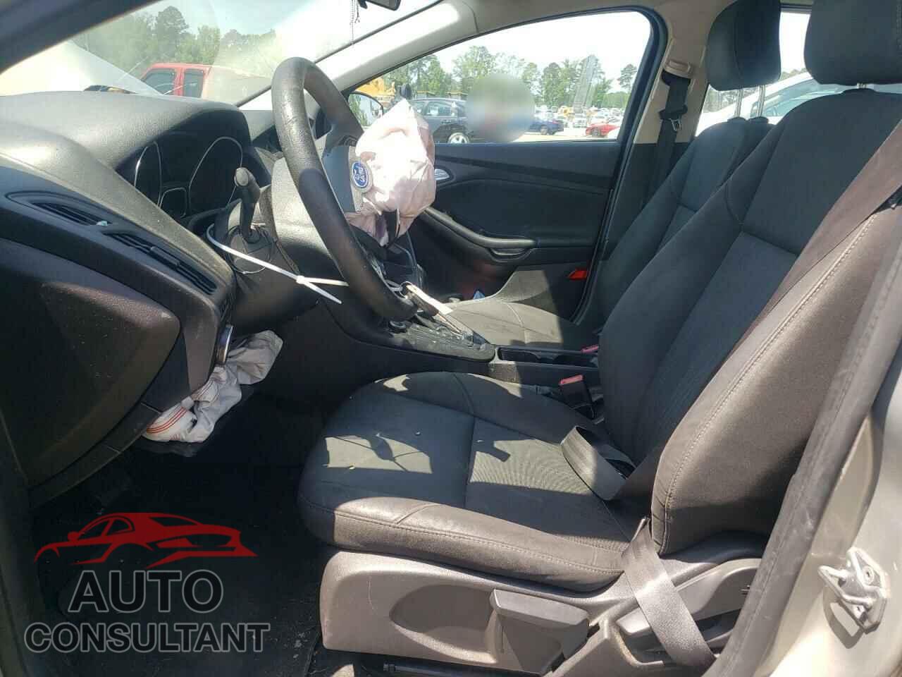 FORD FOCUS 2016 - 1FADP3F23GL261144