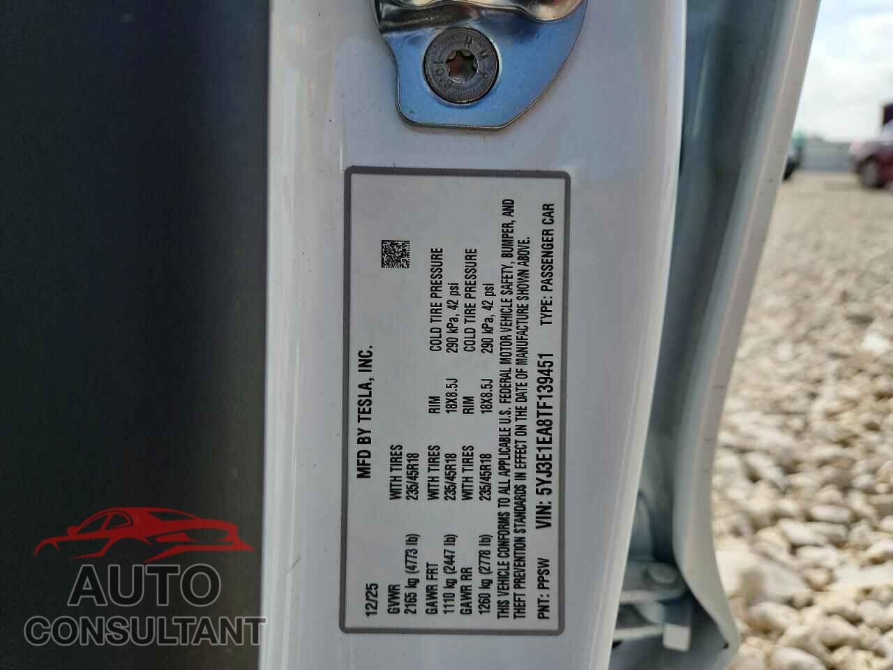 TESLA MODEL 3 2026 - 5YJ3E1EA8TF139451