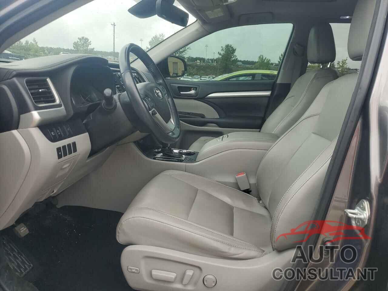TOYOTA HIGHLANDER 2017 - 5TDKZRFH3HS513428