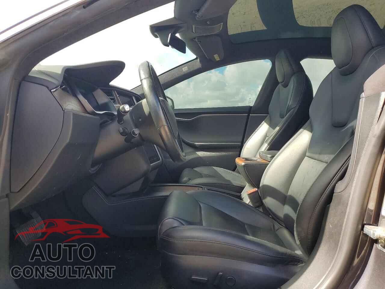 TESLA MODEL S 2021 - 5YJSA1E22MF426978