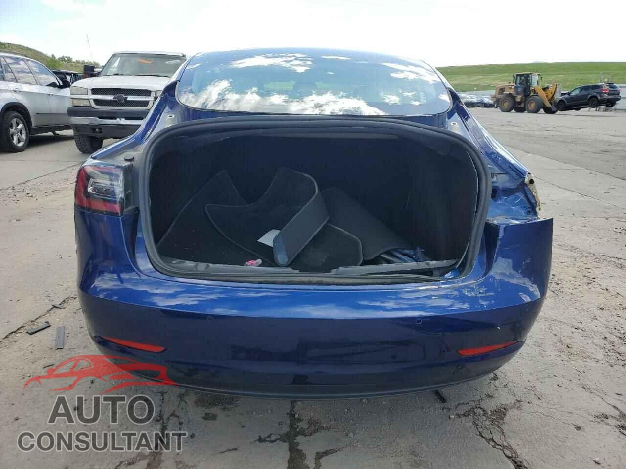 TESLA MODEL 3 2020 - 5YJ3E1EB3LF668461