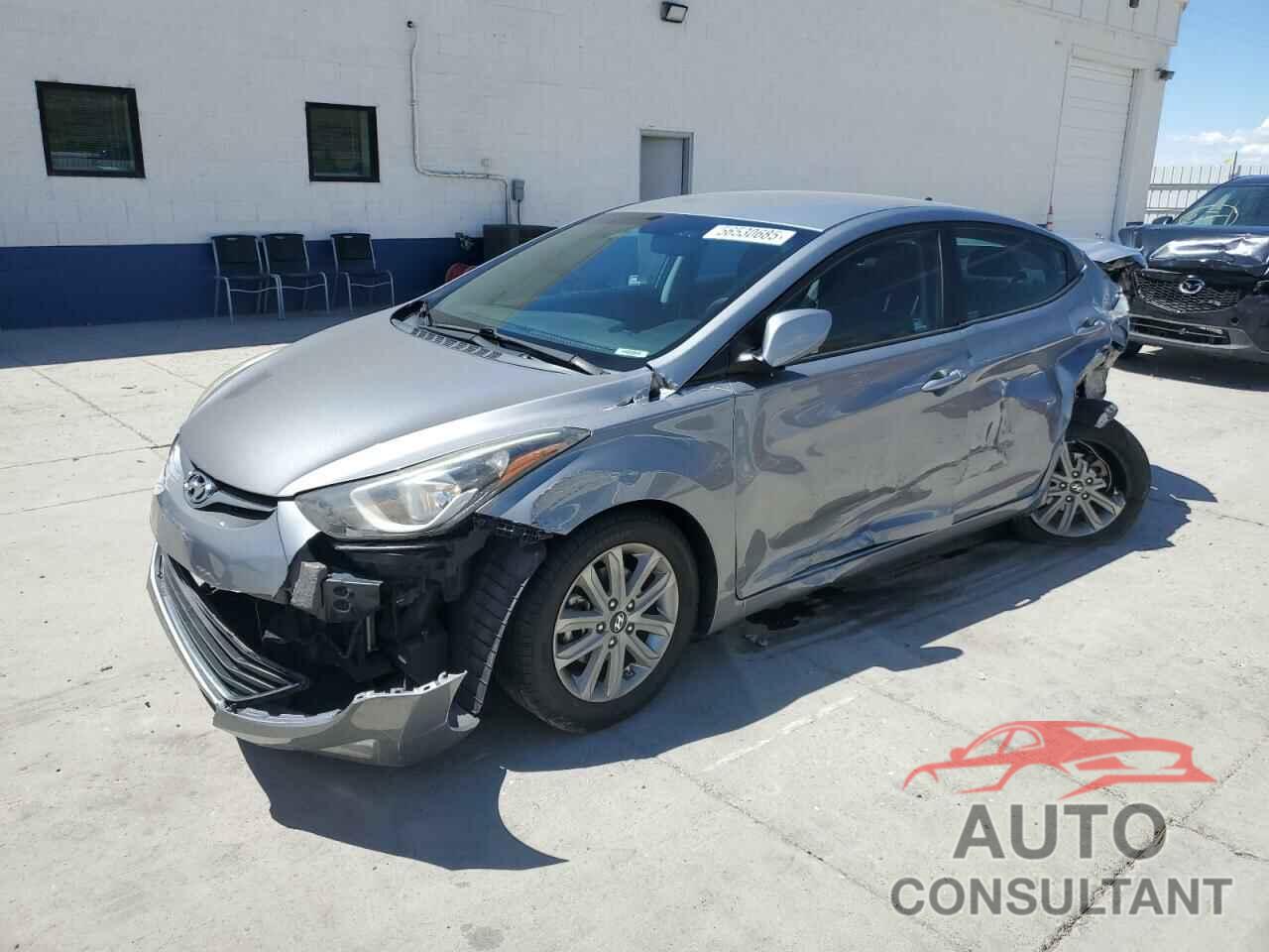 HYUNDAI ELANTRA 2015 - KMHDH4AE9FU383011
