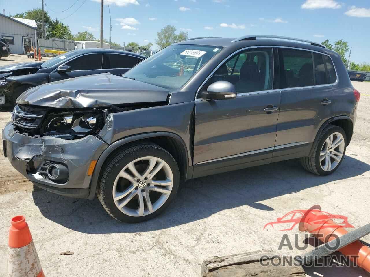 VOLKSWAGEN TIGUAN 2016 - WVGBV7AX9GW575103