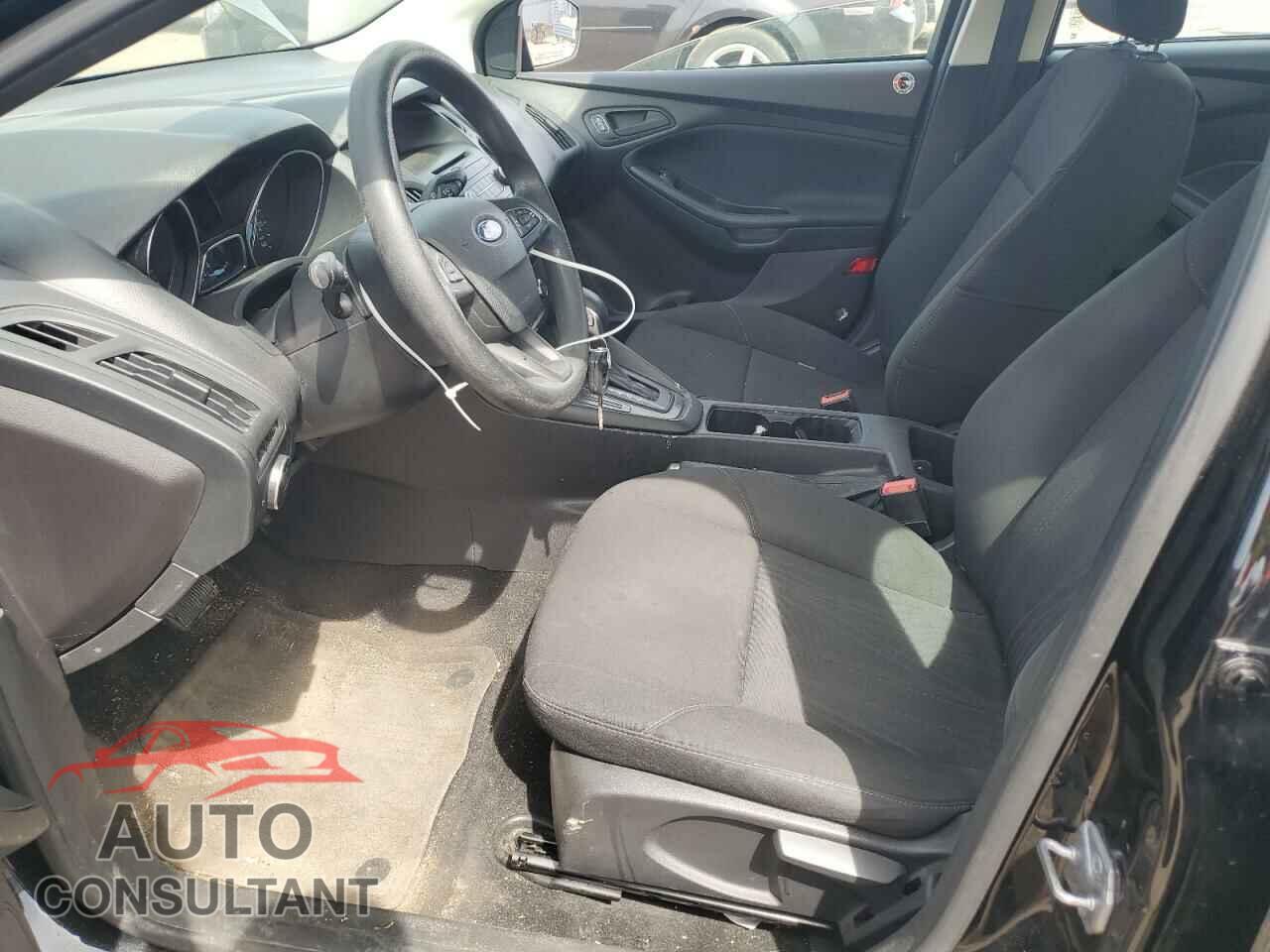 FORD FOCUS 2017 - 1FADP3E26HL342481