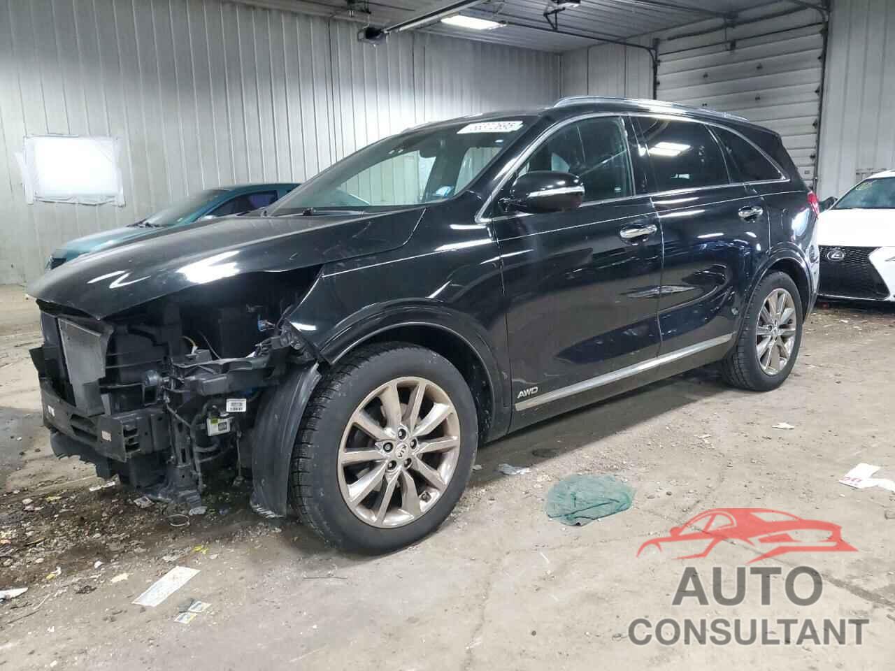 KIA SORENTO 2018 - 5XYPKDA58JG388553