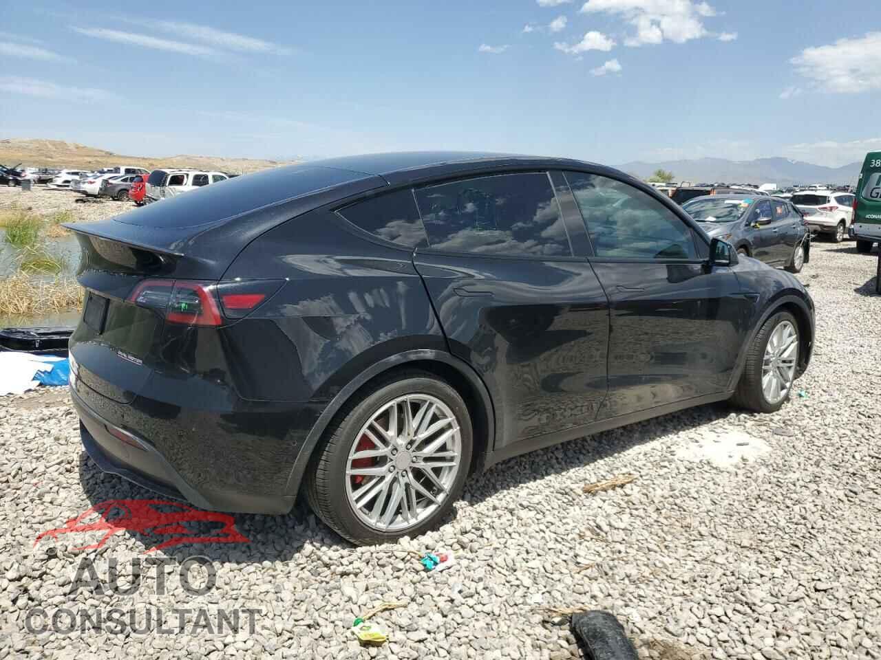 TESLA MODEL Y 2021 - 5YJYGDEF9MF212096
