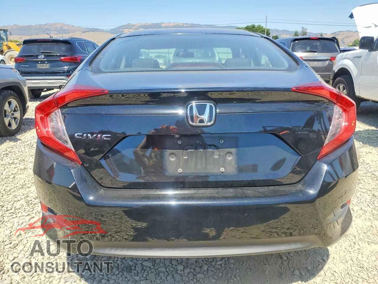 HONDA CIVIC 2017 - 2HGFC2F51HH525996