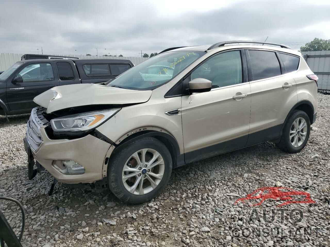 FORD ESCAPE 2017 - 1FMCU0GD4HUC18369