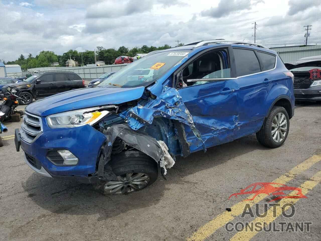 FORD ESCAPE 2017 - 1FMCU9J90HUA18002