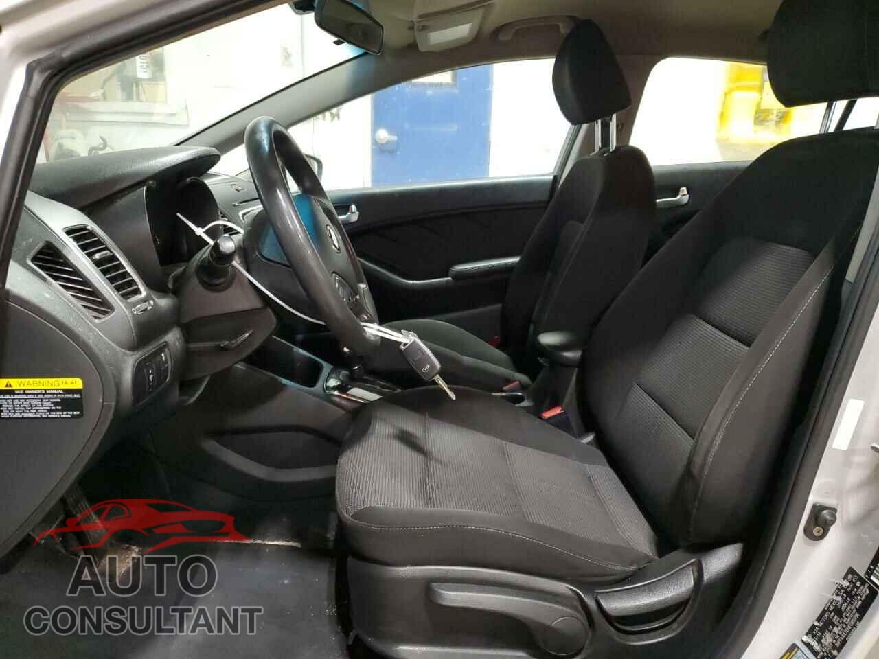 KIA FORTE 2017 - 3KPFK4A70HE085996