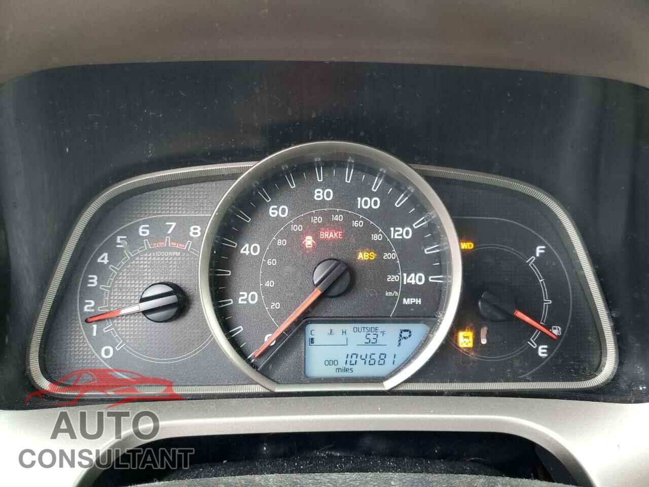 TOYOTA RAV4 2015 - JTMBFREV8FD174691