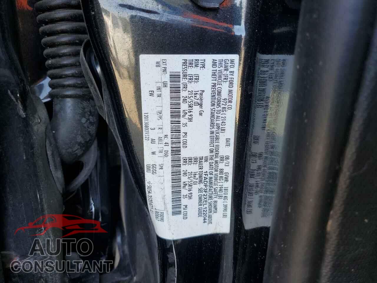 FORD FOCUS 2014 - 1FADP3F2XEL122044
