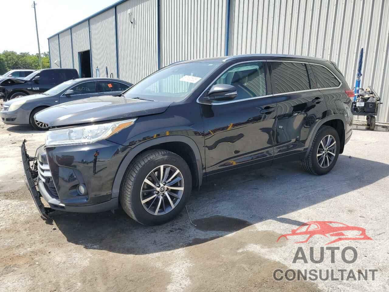 TOYOTA HIGHLANDER 2018 - 5TDJZRFH0JS551538