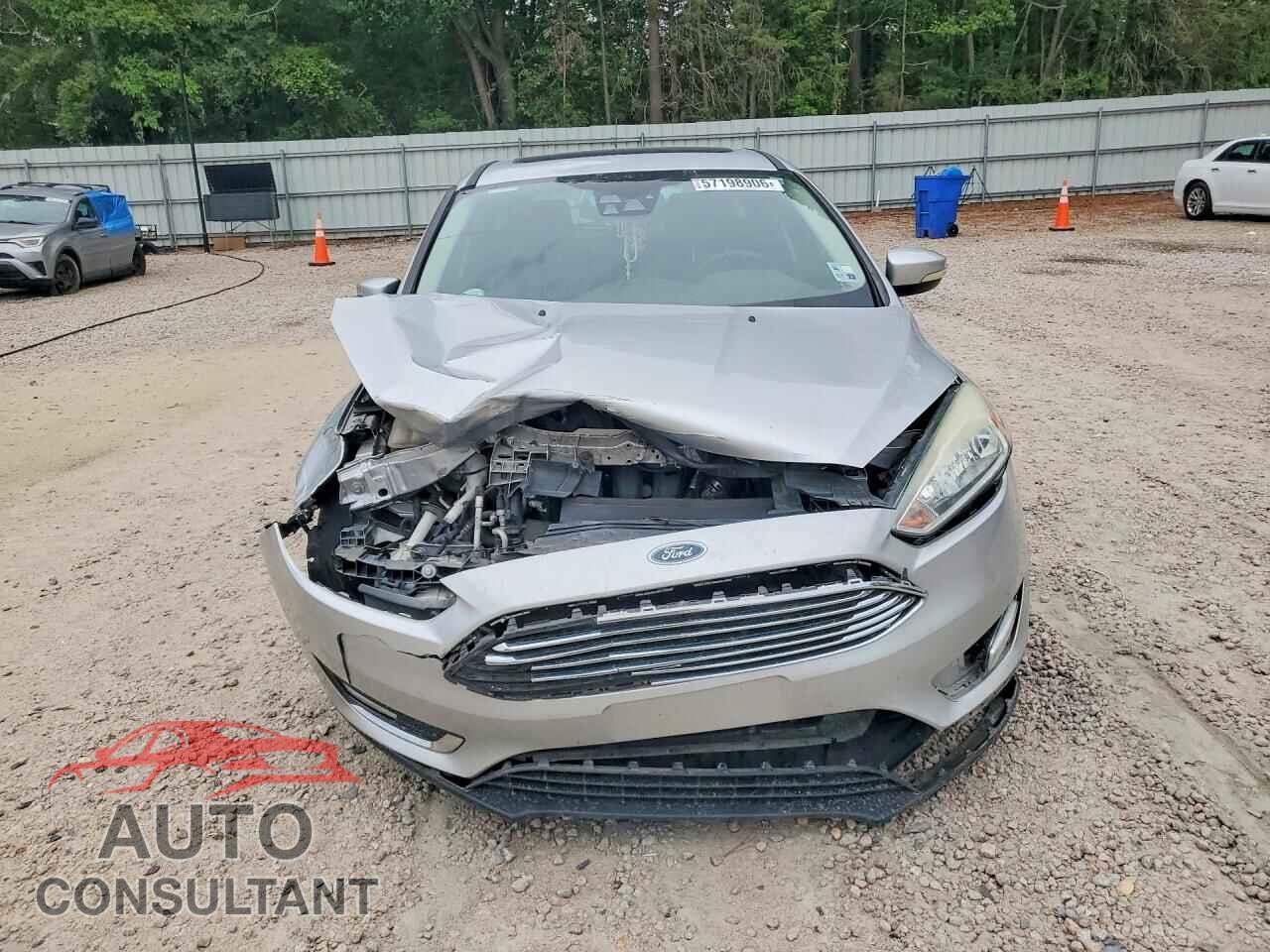 FORD FOCUS 2015 - 1FADP3N28FL248132