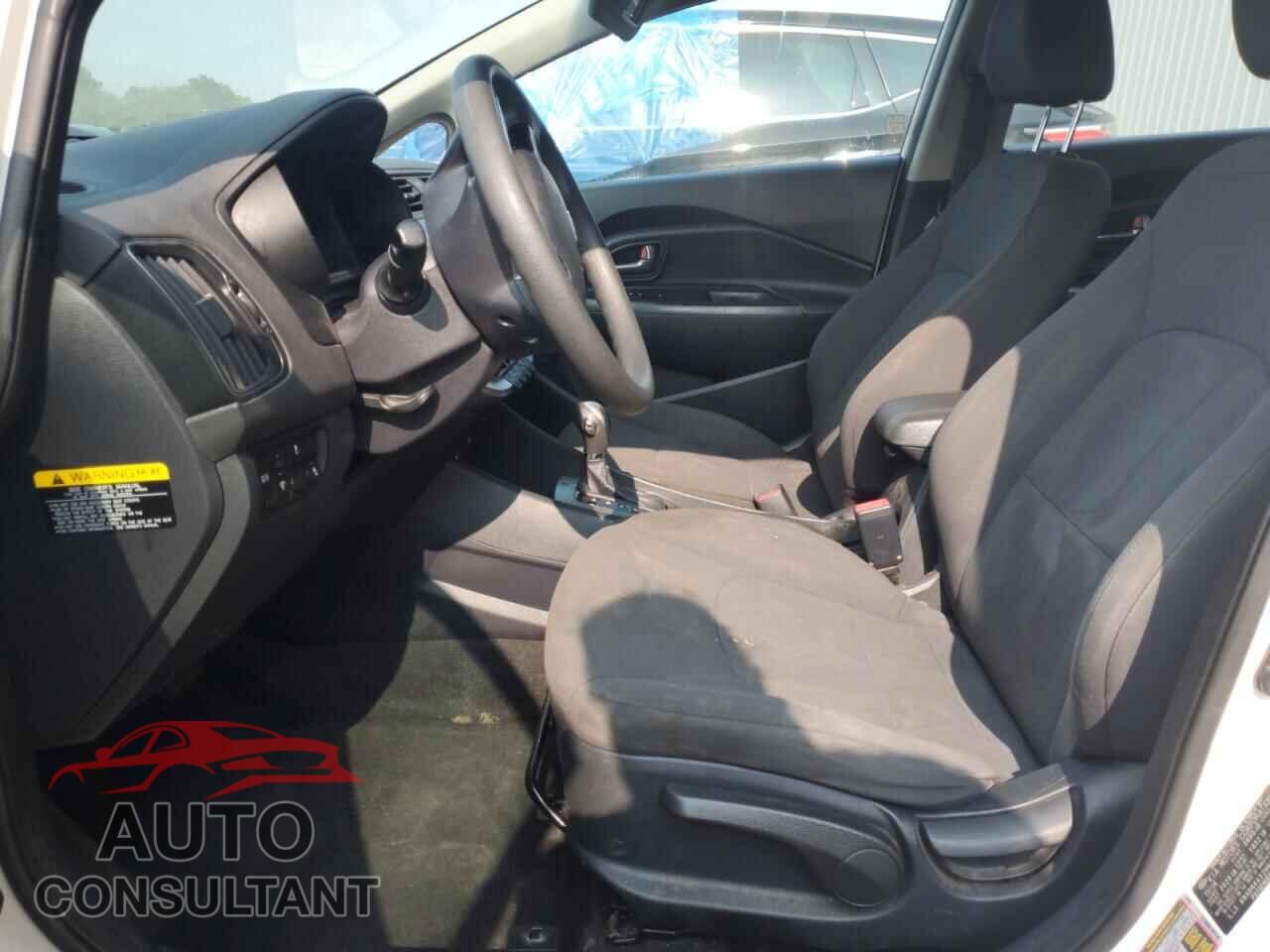 KIA RIO 2017 - KNADN4A32H6086291