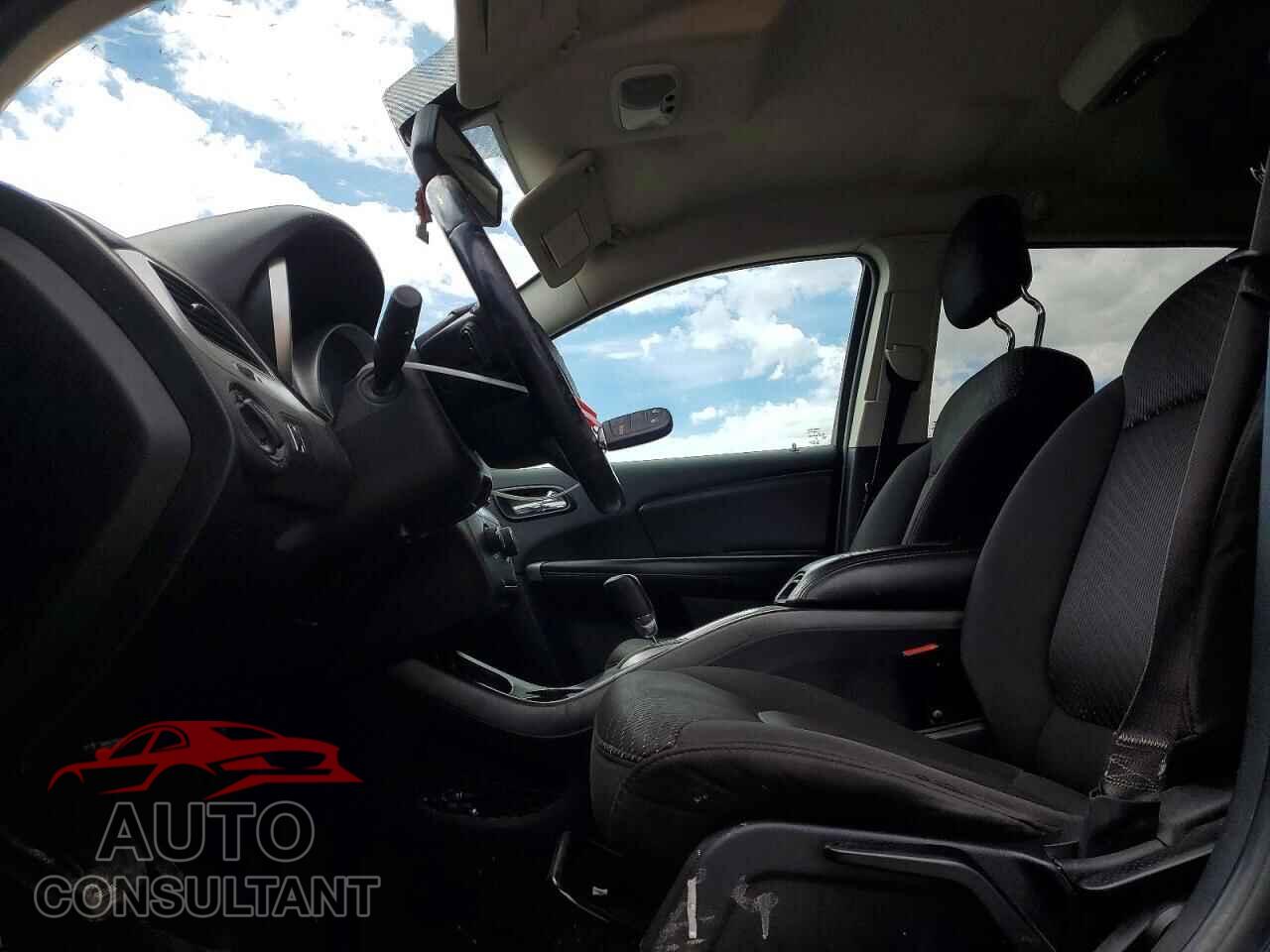 DODGE JOURNEY 2015 - 3C4PDCAB1FT585445
