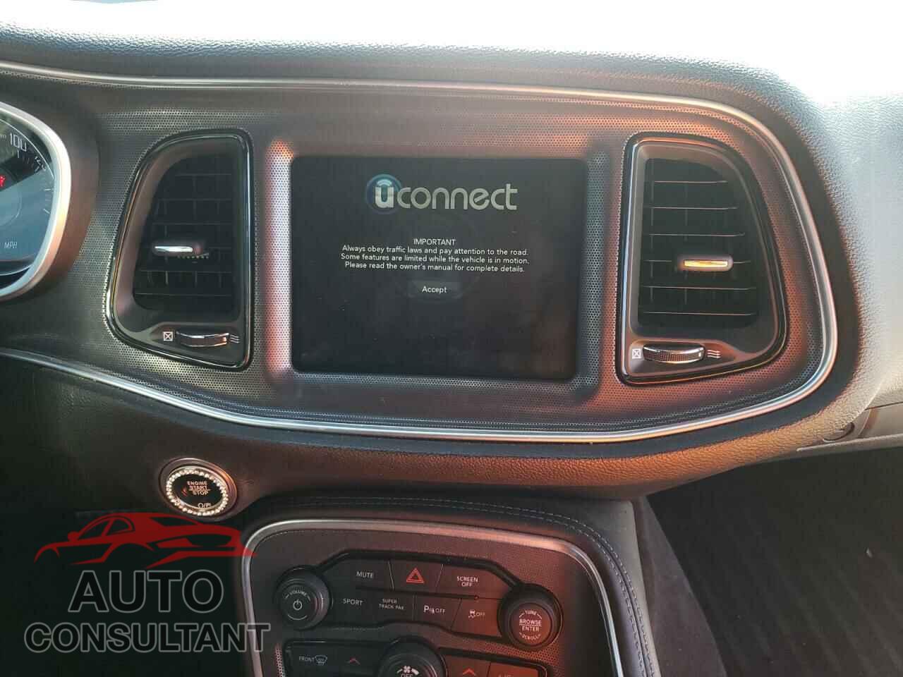 DODGE CHALLENGER 2018 - 2C3CDZGG0JH257167