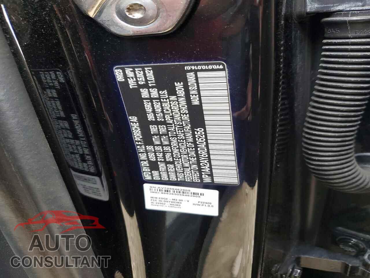 PORSCHE CAYENNE 2024 - WP1AA2AY6RDA05256