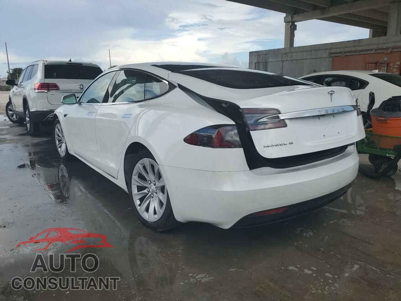 TESLA MODEL S 2017 - 5YJSA1E17HF185562