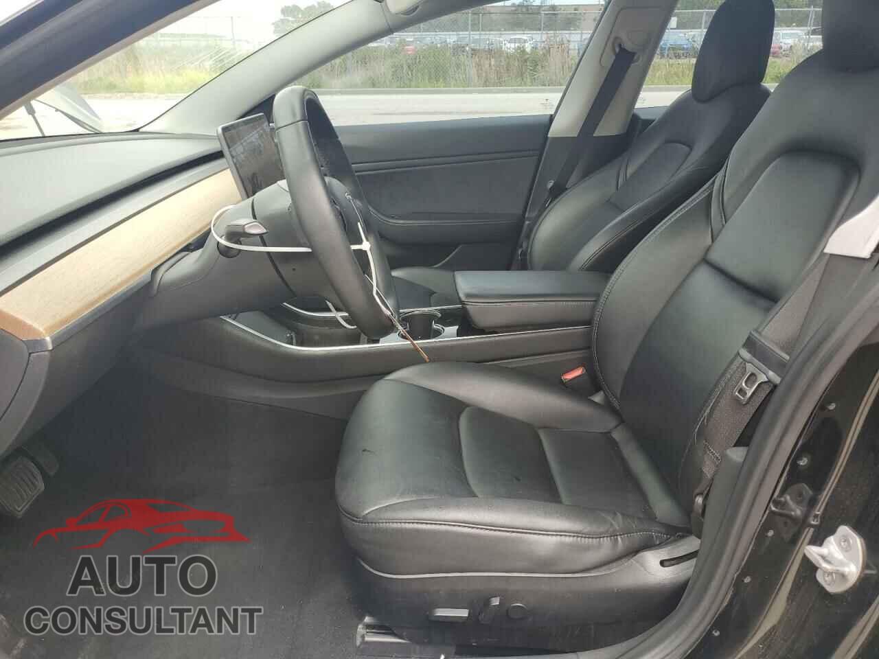 TESLA MODEL 3 2018 - 5YJ3E1EA8JF173175
