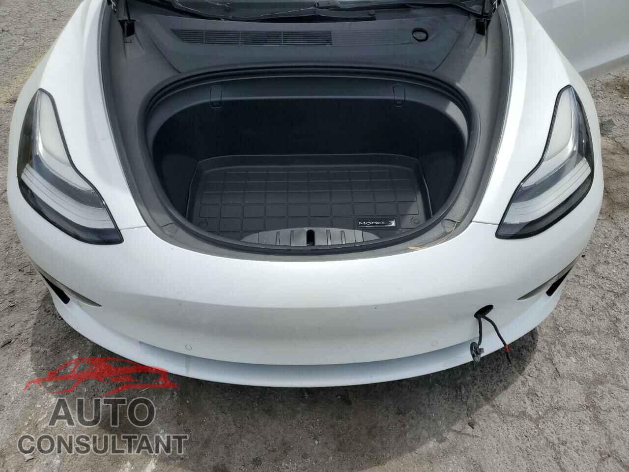 TESLA MODEL 3 2019 - 5YJ3E1EB9KF433433