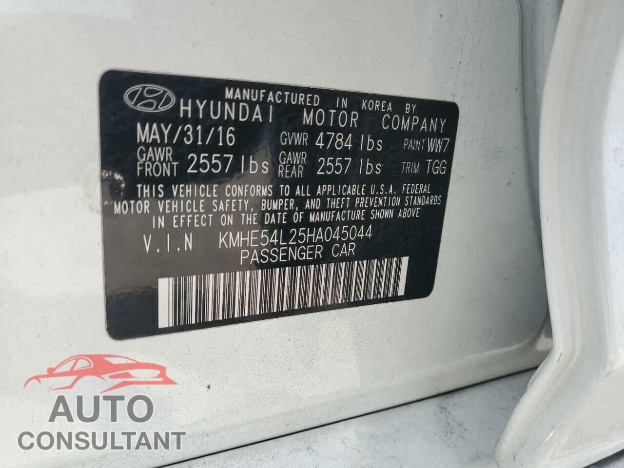 HYUNDAI SONATA 2017 - KMHE54L25HA045044