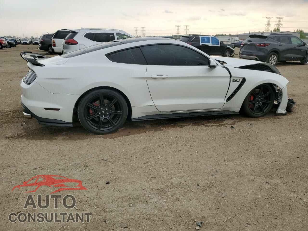 FORD MUSTANG 2018 - 1FA6P8CF3J5100429