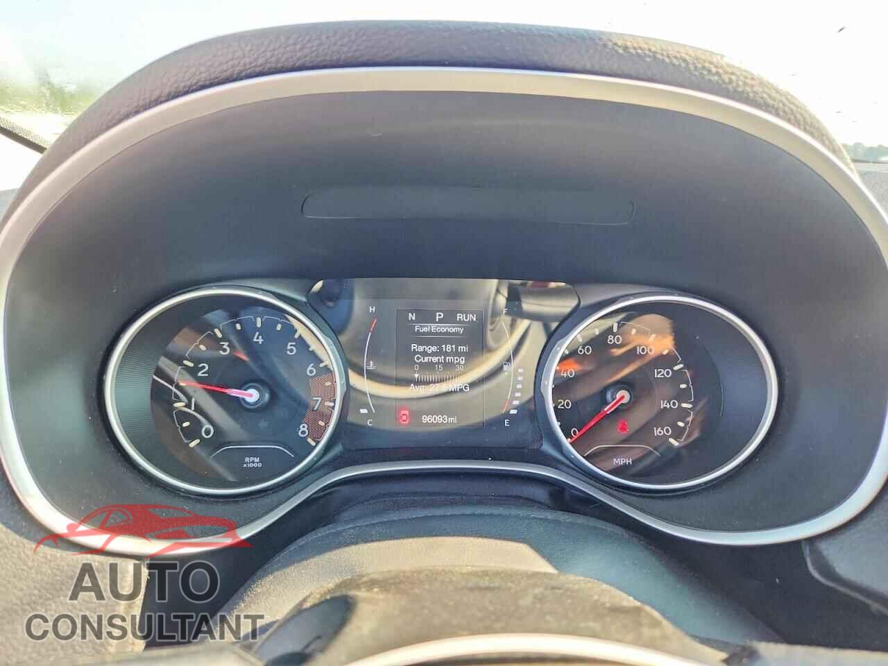 JEEP COMPASS 2018 - 3C4NJCBB6JT300357