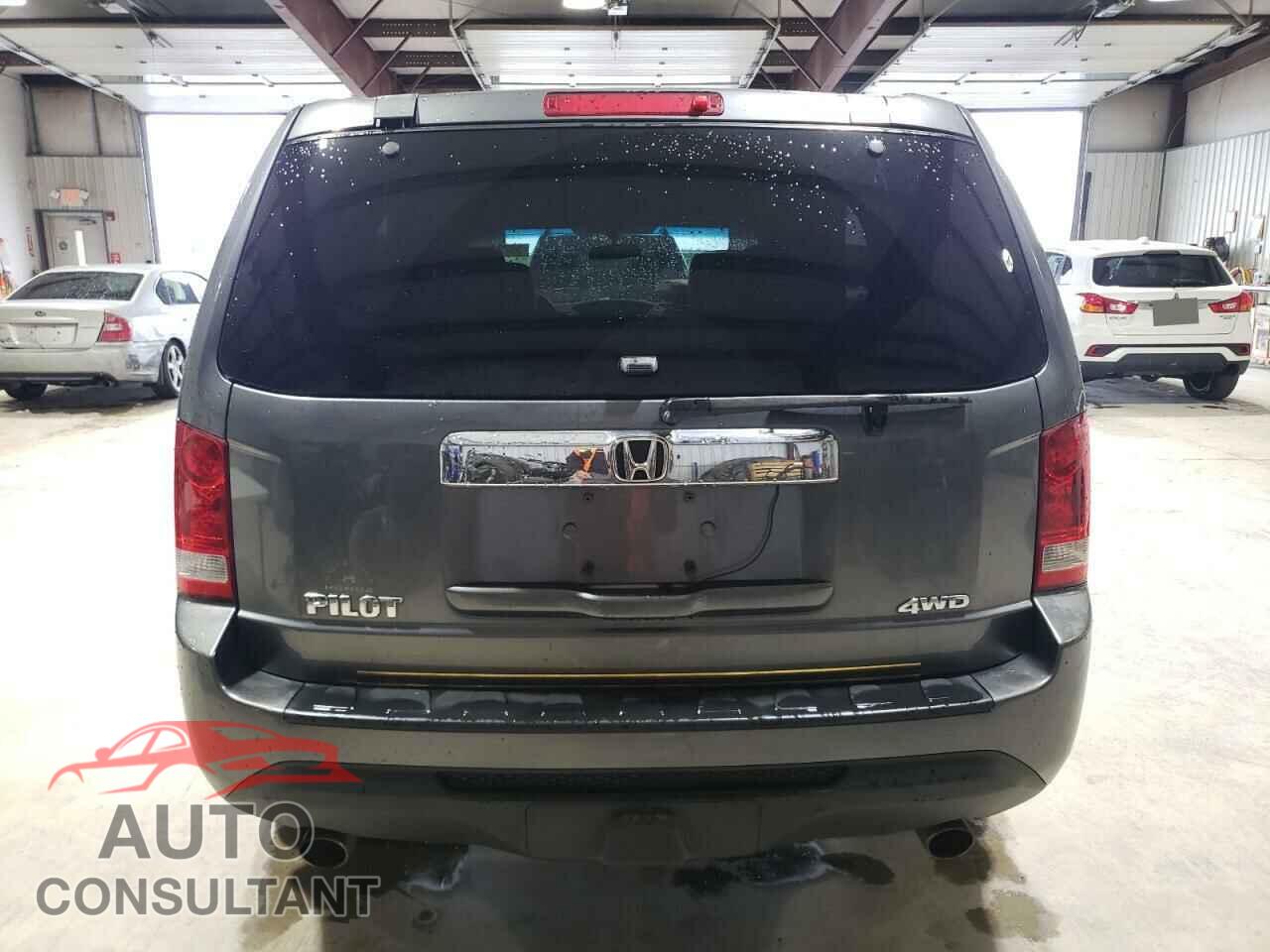 HONDA PILOT 2012 - 5FNYF4H46CB041111