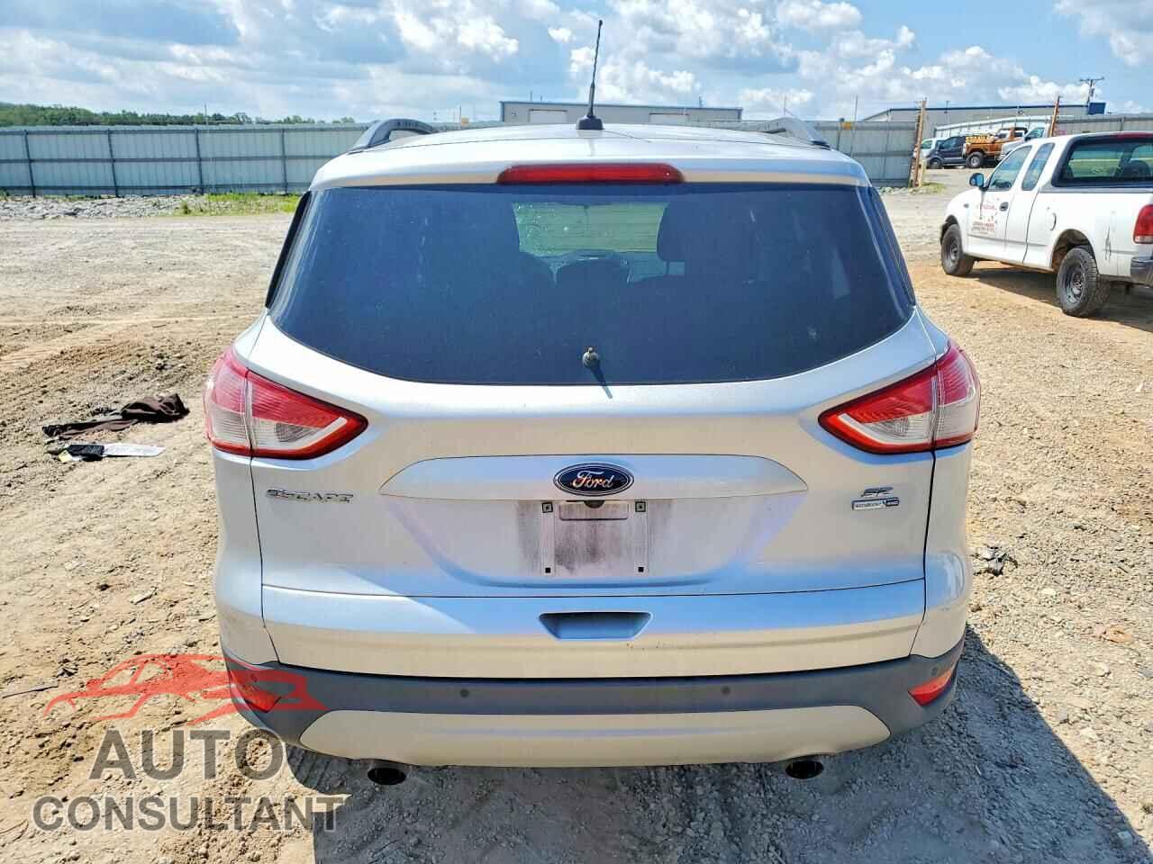 FORD ESCAPE 2016 - 1FMCU9GX7GUB92427
