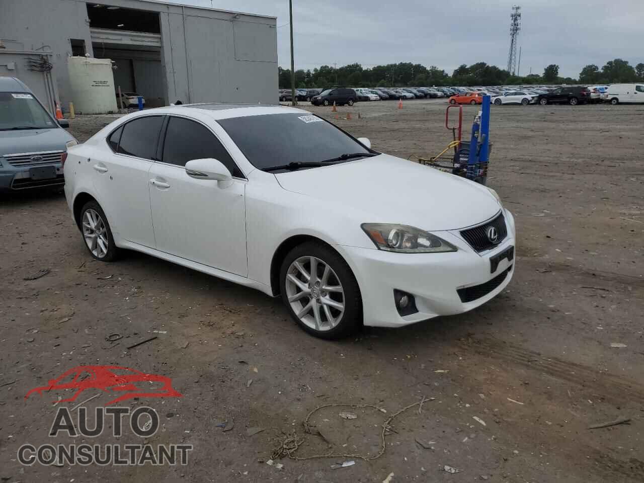 LEXUS IS 2013 - JTHCF5C27D5061682