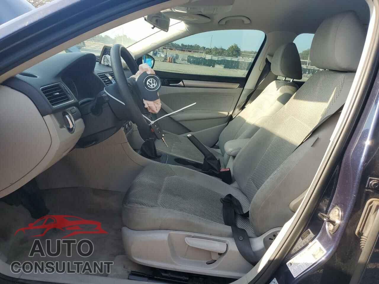 VOLKSWAGEN PASSAT 2012 - 1VWAP7A39CC073014