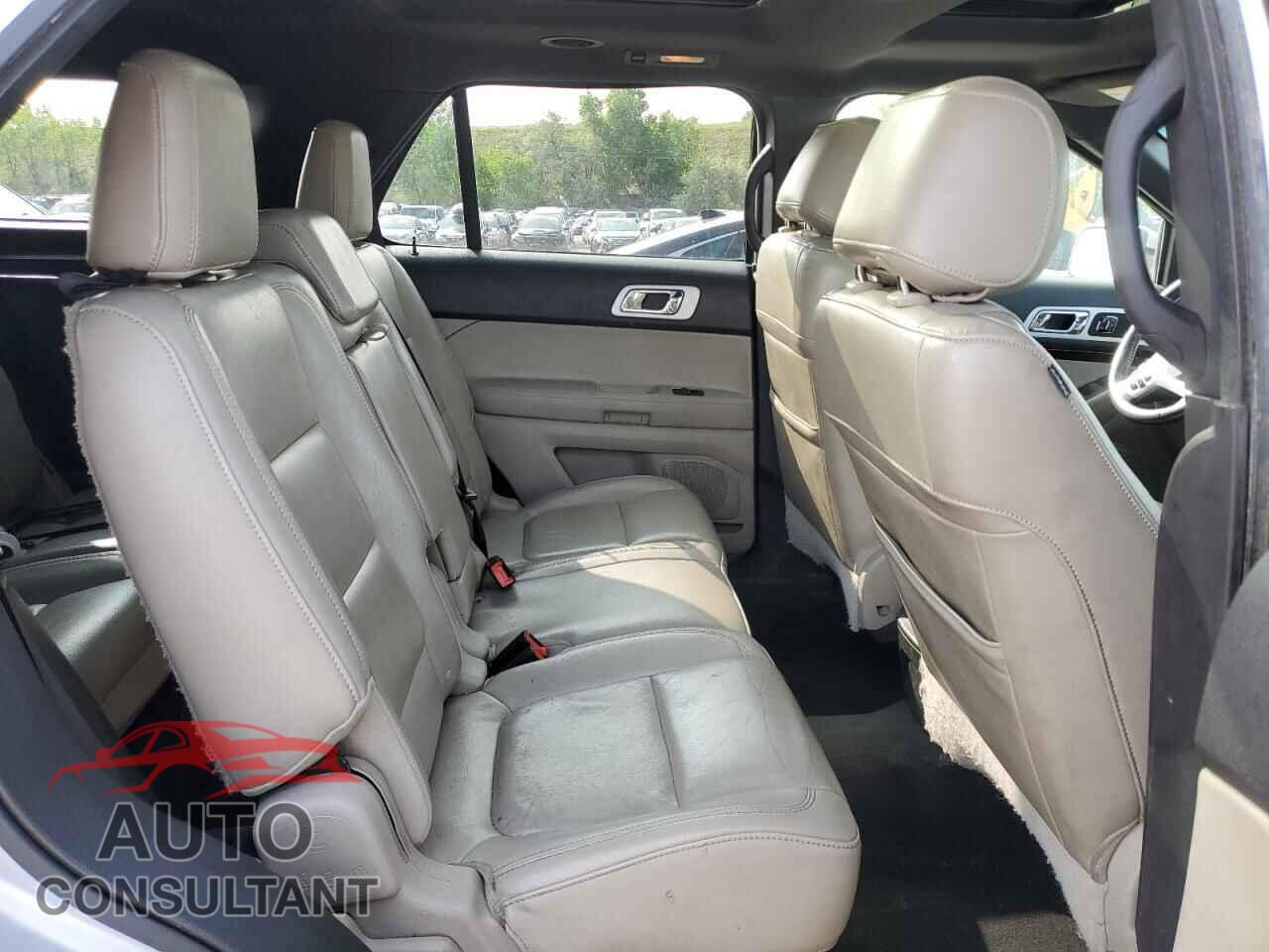 FORD EXPLORER 2011 - 1FMHK8F80BGA07156