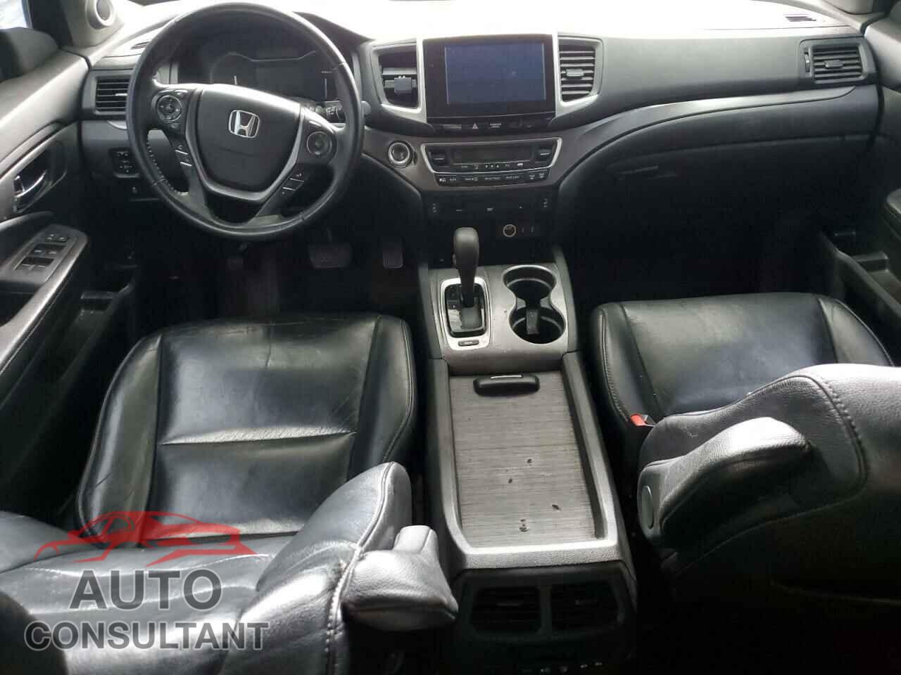 HONDA PILOT 2017 - 5FNYF5H87HB004617