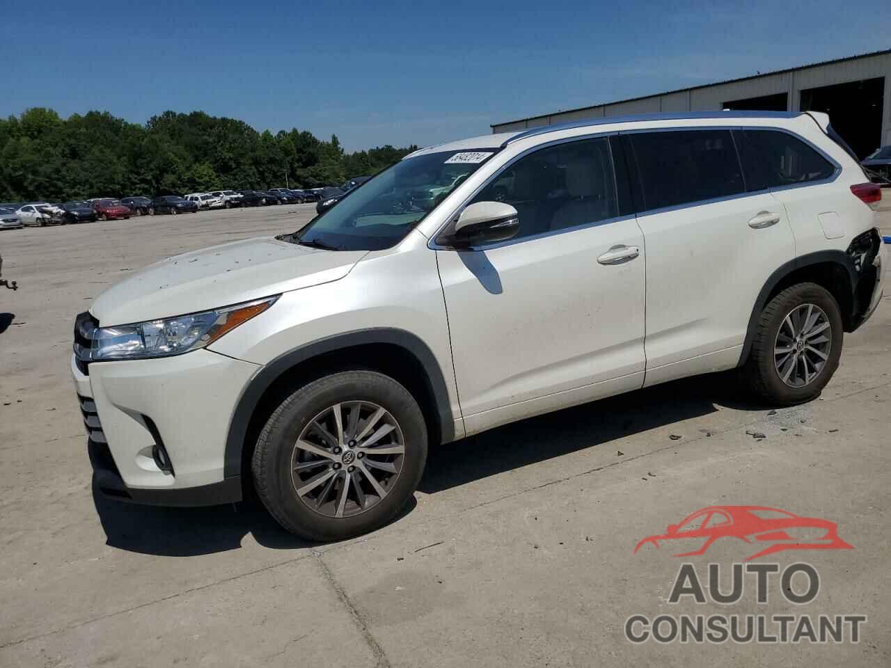 TOYOTA HIGHLANDER 2018 - 5TDKZRFH1JS268201